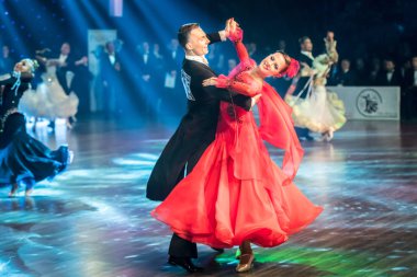 Krakow, Polonya - 09 Aralık 2017 - Wieczysty Kupası dans yarışması. Ulusal balo salonu dans turnuva Wieczysty Kupası Krakow