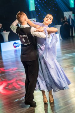 Krakow, Polonya - 09 Aralık 2017 - Wieczysty Kupası dans yarışması. Ulusal balo salonu dans turnuva Wieczysty Kupası Krakow