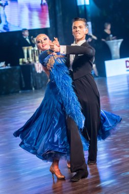 Krakow, Polonya - 09 Aralık 2017 - Wieczysty Kupası dans yarışması. Ulusal balo salonu dans turnuva Wieczysty Kupası Krakow