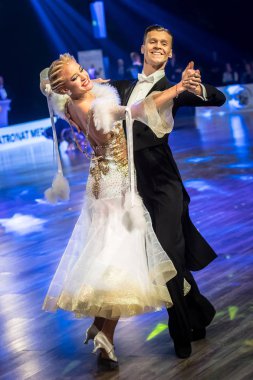 Standart dans dans dansçılar