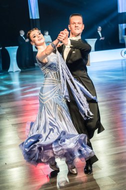 Standart dans dans dansçılar