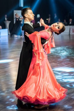 Standart dans dans dansçılar