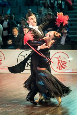 Standart dans dans dansçılar