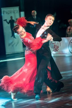 Standart dans dans dansçılar