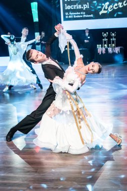 Standart dans dans dansçılar