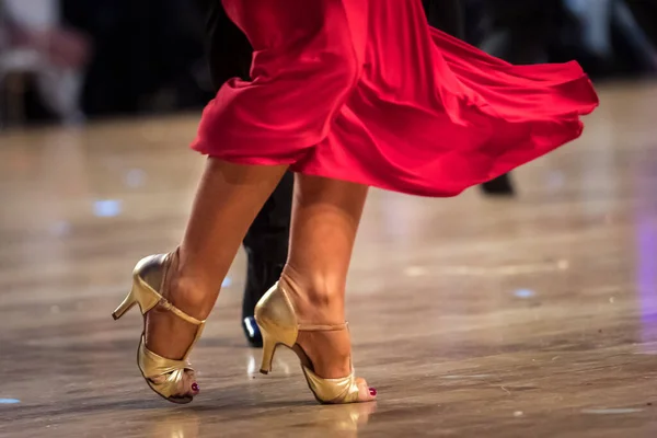 Couple Danse Latine Danse Sur Piste Danse — Photo