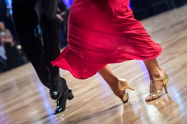 Casal Dança Dança Latina Pista Dança — Fotografia de Stock