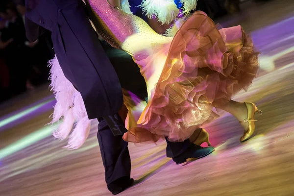 Χορό Αίθουσα Χορού Ζευγάρι Στο Διαγωνισμό Χορού — Φωτογραφία Αρχείου
