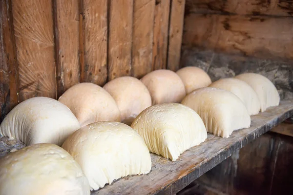 Produção de queijo de cabra caseiro — Fotografia de Stock