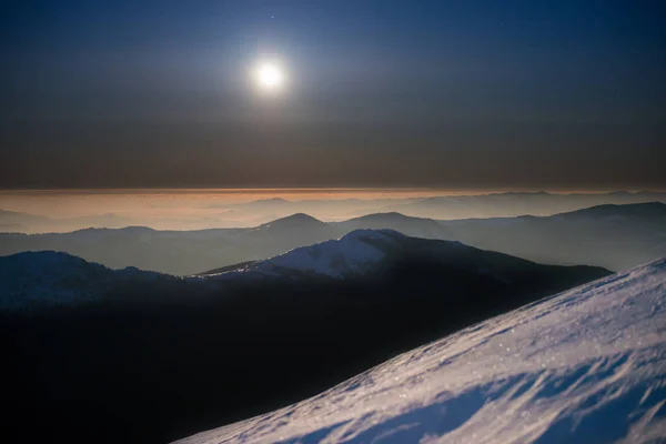 Range of winter mountains at night — Stock Photo, Image