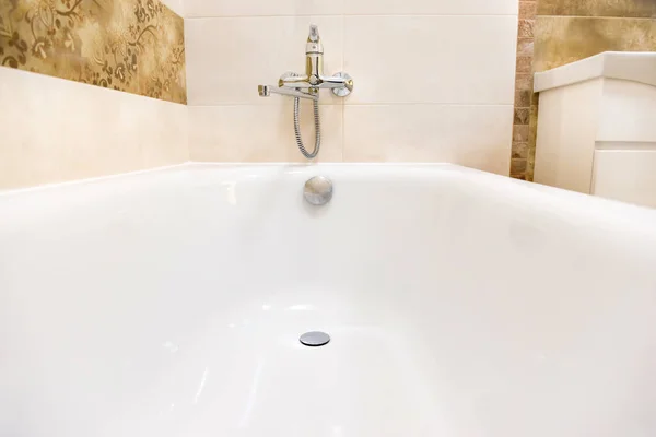 Close up of white bathtub — Stock Photo, Image