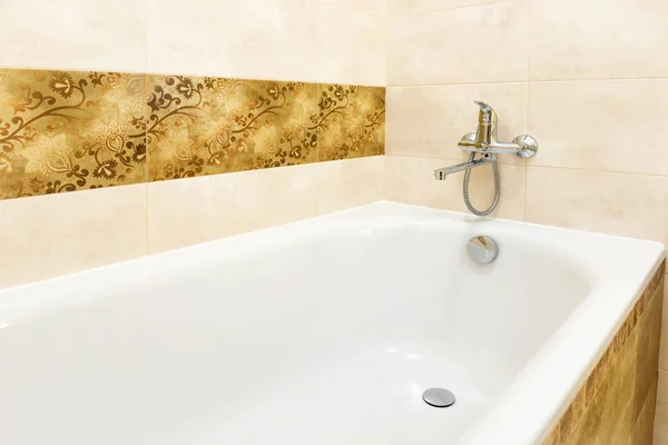 Close up of white bathtub — Stock Photo, Image
