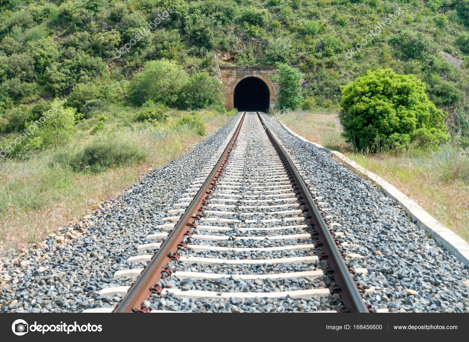 火车隧道图片大全-火车隧道高清图片下载-觅知网