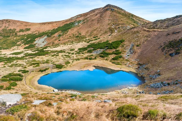 Flygfoto Över Bergen Sjö Med Blå — Stockfoto