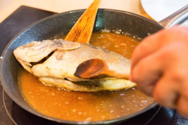 Kızarmış Balık Pişirme