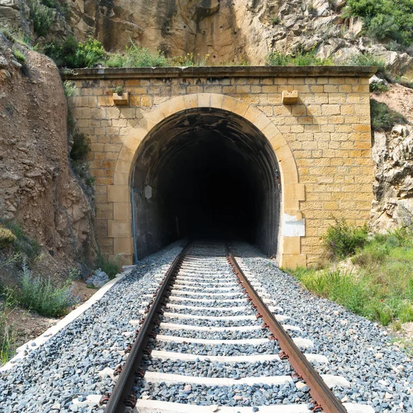 Túnel Trem Velho Com Ferrovia Montanha — Fotografia de Stock