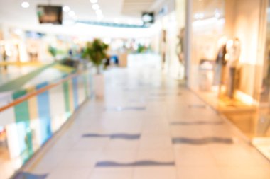 Lüks alışveriş merkezinin ya da alışveriş merkezinin içi bulanık