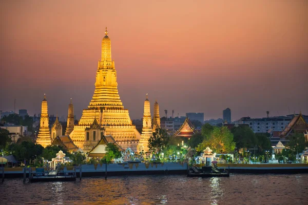 Templo Iluminado Dawn Wat Arun Atardecer Bangkok Tailandia —  Fotos de Stock