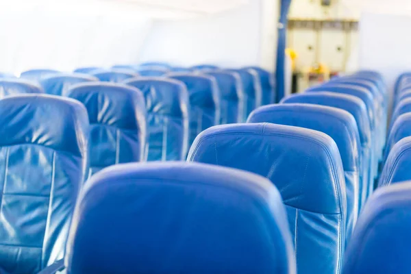 Puste Wnętrze Samolotu Bez Ludzi Podczas Pandemii Koronawirusowej — Zdjęcie stockowe