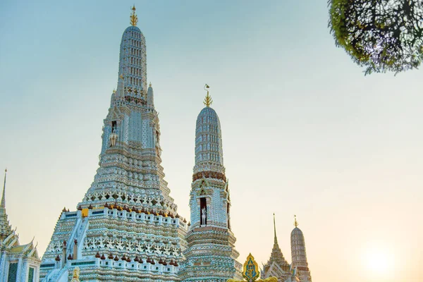 黄昏时分 黎明寺或王宫的主门廊的闭合视图 泰国曼谷 — 图库照片