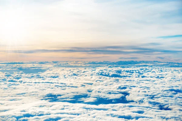 Vista Aerea Del Cielo Blu Con Strati Bianco Soffice Cumulo — Foto Stock