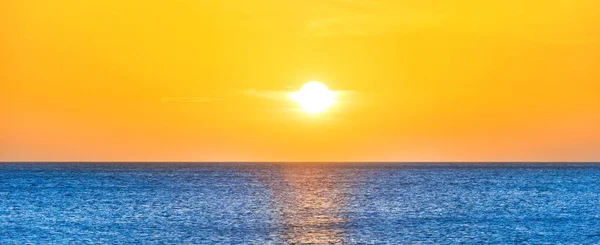 Panorama Beautiful Sunset Sea Landscape Blue Sea Water Sun Yellow — Stock Photo, Image