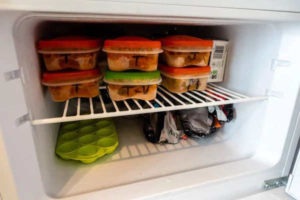 Congelador lleno de alimentos — Foto de Stock
