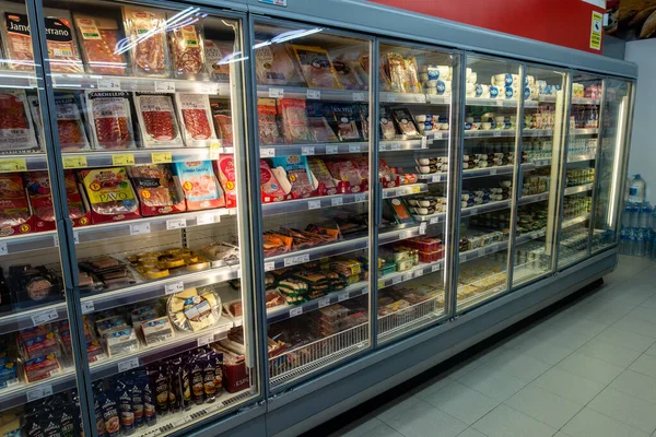 Torrevieja Valenciana España Abr 2020 Alimentos Venta Tienda Vacía Debido —  Fotos de Stock
