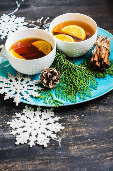 Χριστούγεννα τσάι με λεμόνι — Φωτογραφία Αρχείου