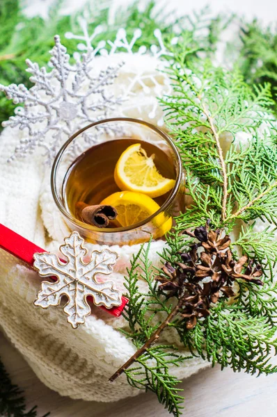 Cup of tea with lemon — Stock Photo, Image