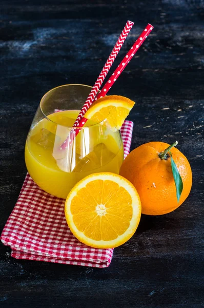 Concept d'alimentation biologique aux fruits oranges — Photo