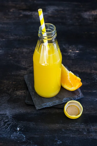 Organic food concept with orange fruits — Stock Photo, Image