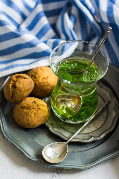 Gezonde voeding op rustieke tafel — Stockfoto