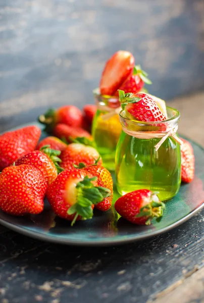 Sobremesa de frutas orgânicas — Fotografia de Stock
