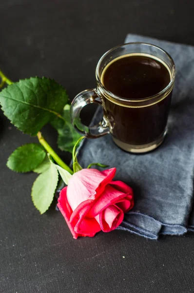 Coffee and roses — Stock Photo, Image