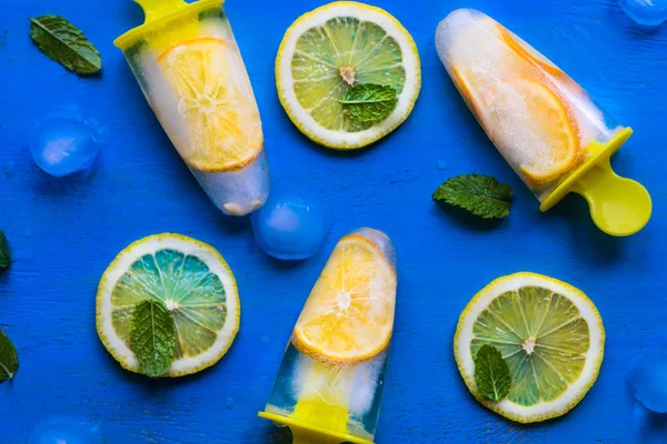 Summer dessert with lemon — Stock Photo, Image