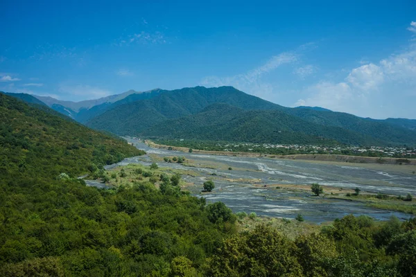 Cordillera del Cáucaso cerca de Kvareli — Foto de Stock