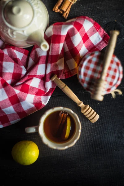 Chá com gengibre e limão — Fotografia de Stock