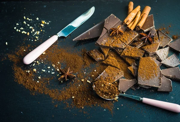 異なる種類のチョコレートをコンセプトのお料理 — ストック写真