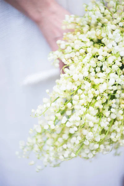 Красивые лилии в кучке невесты — стоковое фото