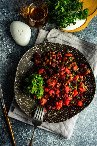 Ekologisk grönsakssallad — Stockfoto