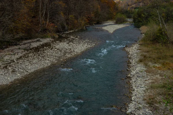 Paesaggio montano autunnale — Foto Stock