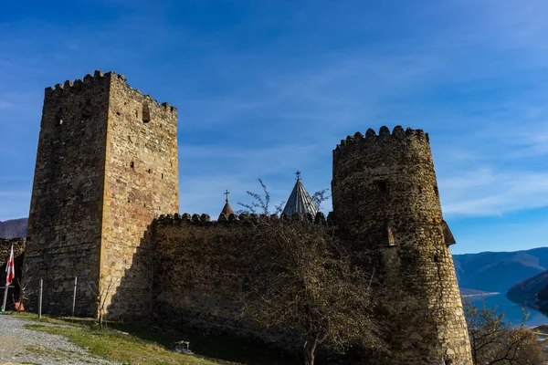 Famoso castello Ananuri in Georgia — Foto Stock