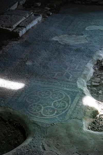 Villa romana en ruinas en Dzalisi —  Fotos de Stock