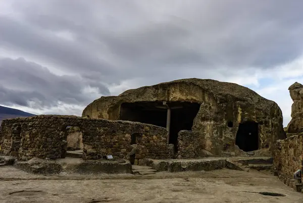 Ruinas de la ciudad de rock Uplistsikhe — Foto de Stock