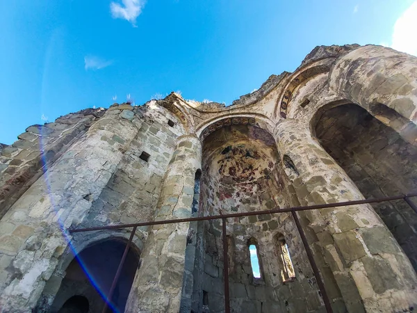 Famosa catedral del castillo de Ninotsminda — Foto de Stock