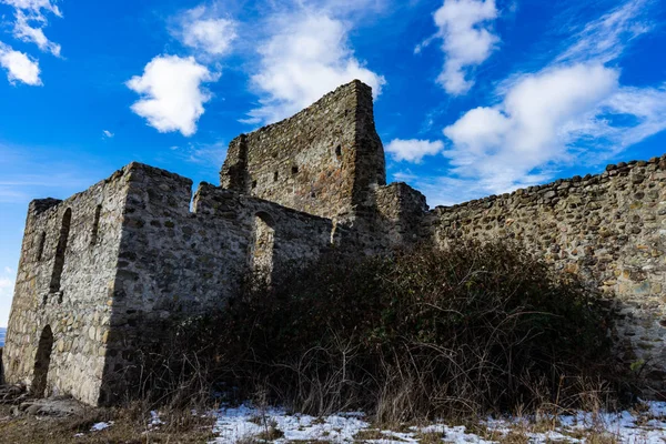 Berühmtes georgisches Reisedenkmal — Stockfoto