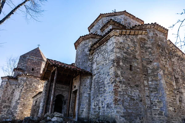 Famoso Monumento Medieval Georgiano Dzveli Antiguo Monasterio Shuamta Región Kakheti —  Fotos de Stock