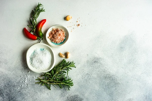 Quadro Alimentos Orgânicos Com Especiarias Legumes Fundo Pedra Com Espaço — Fotografia de Stock