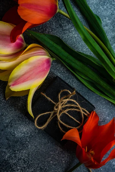 Красивий Букет Квітів Тюльпанів Святковий Подарунок Інтер Єрі — стокове фото